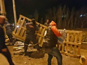 Maestros de todo el país paran este jueves por agresión a compañeros en Chubut