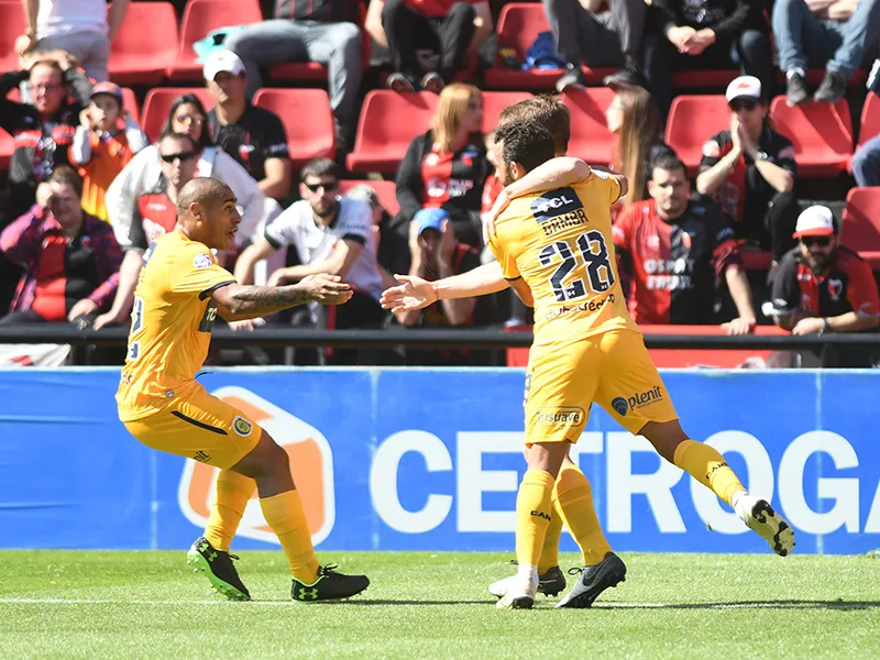 Central lo perdía en Santa Fe, pero rescató un punto ante Colón