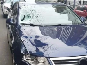Murió un agente de tránsito tras ser embestido por un auto