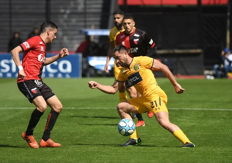 Fabián Rinaudo, el mejor en el empate ante Colón en Santa Fe