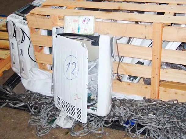 Incautan 3 kilos de cocaína escondidas en estufas eléctricas en un depósito fiscal