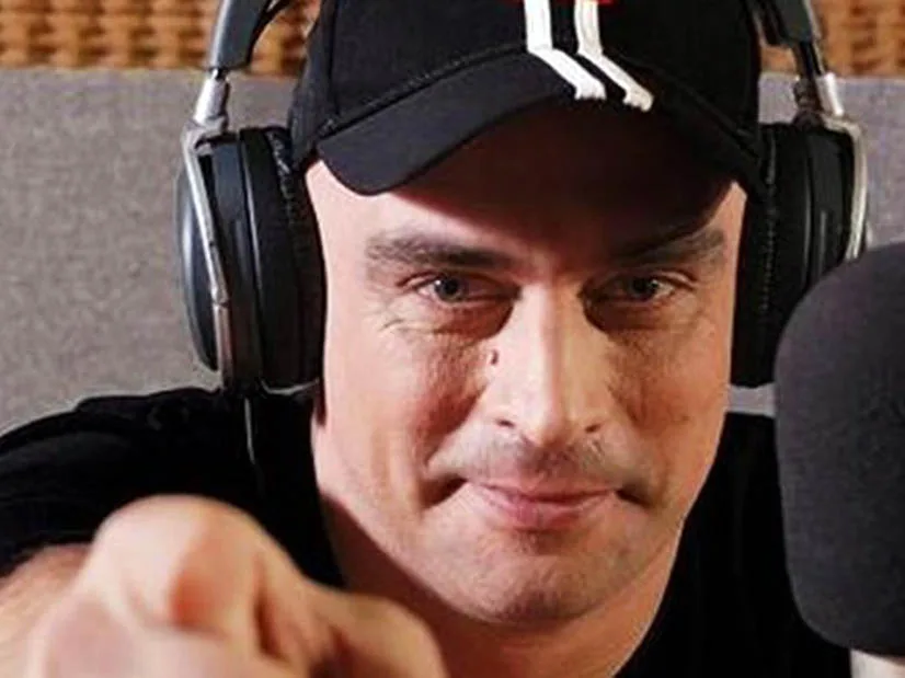 Por violencia machista, apartaron de sus funciones a reconocido actor y locutor