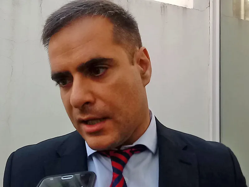 Empleado de firma agrícola está preso por jugosas estafas