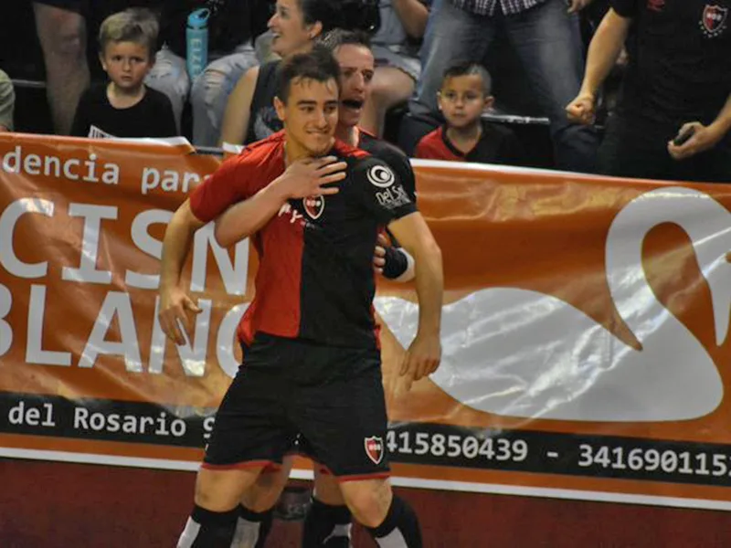 Newell’s volvió a demostrar carácter y derrotó a Morón para seguir prendido