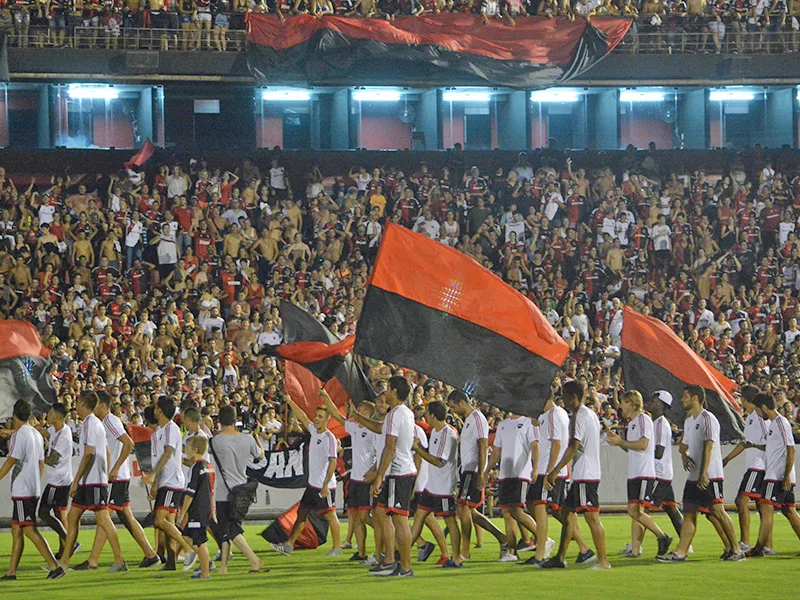 El jueves los hinchas leprosos realizarán el tradicional Banderazo
