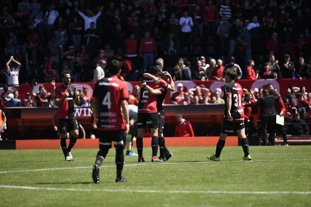Newell’s ganó, se alejó de la zona roja y se anima a mirar la tabla de arriba