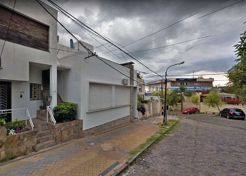 En el Heca dijo que le pegó su pareja, quien luego incendió la casa donde viven
