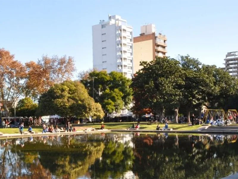 Buen día para una revolución: sol y temperaturas que llegarán a los 27 grados