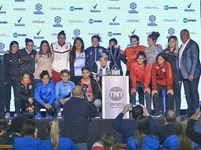 Una jornada inolvidable para todas: el fútbol femenino ya tiene su fixture