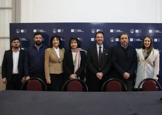 El municipio y la Facultad de Derecho renovaron su compromiso con las vecinales