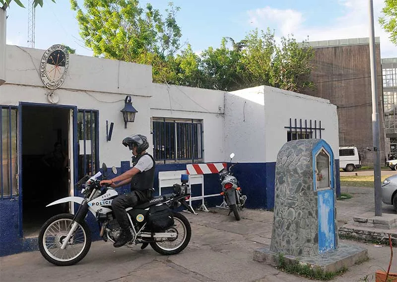 Tres jefes policiales fueron detenidos por falsear acta en oscuro procedimiento