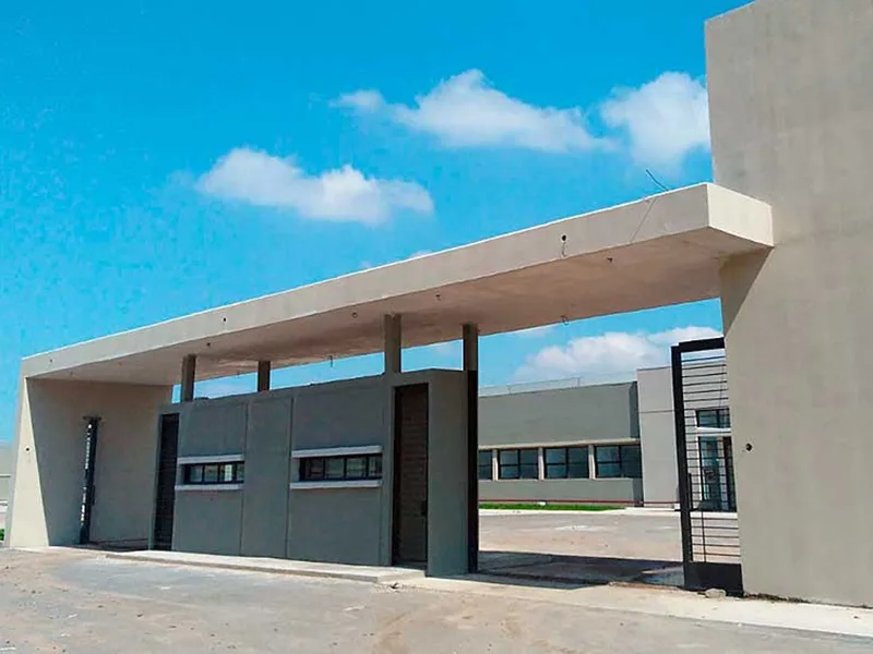 Acusan a subdirector de Seguridad de cárcel de Campana de violar a una oficial