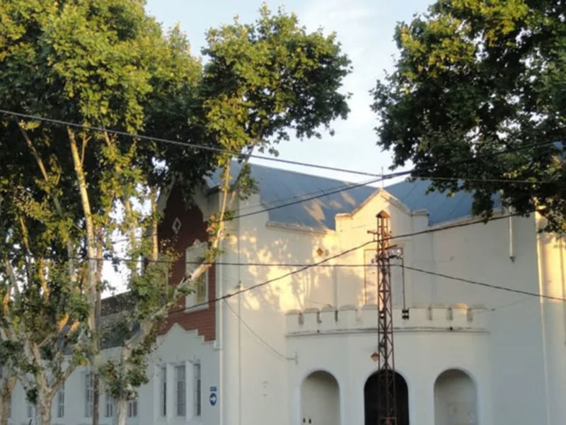 Ex alumnos y ex docentes se juntan por los 125 años de la Escuela Carrasco