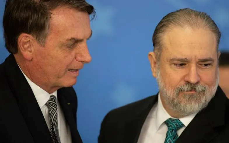 Brasil: fiscal general archivó en tiempo récord testimonio que cita a Bolsonaro