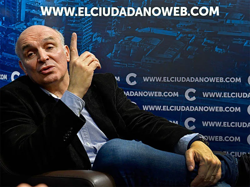 "Tenés que abrir la economía al comercio y ver qué sos, ver qué le podés vender"