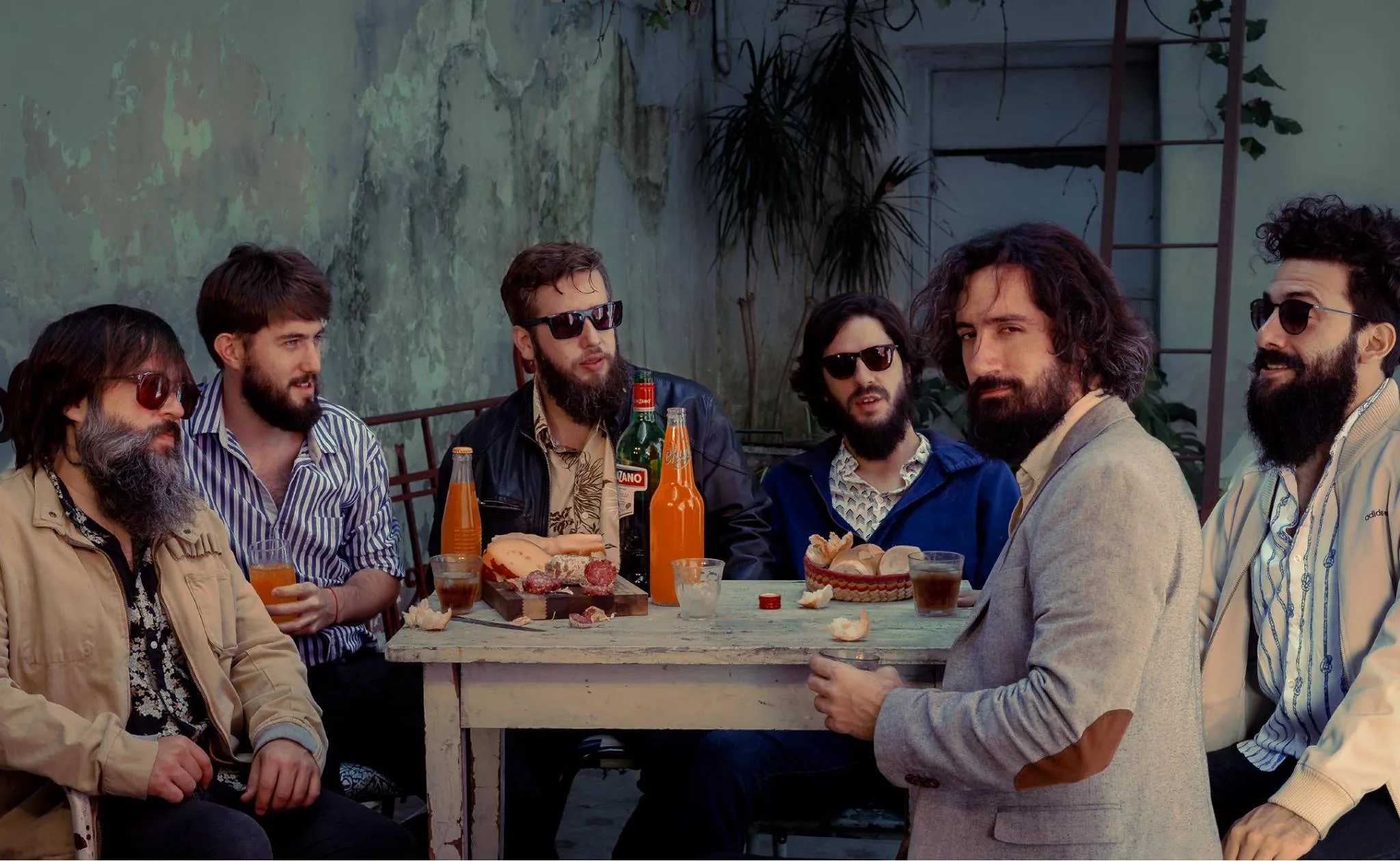 Los Tabaleros: "Somos víctimas del cambalache de los años 90"