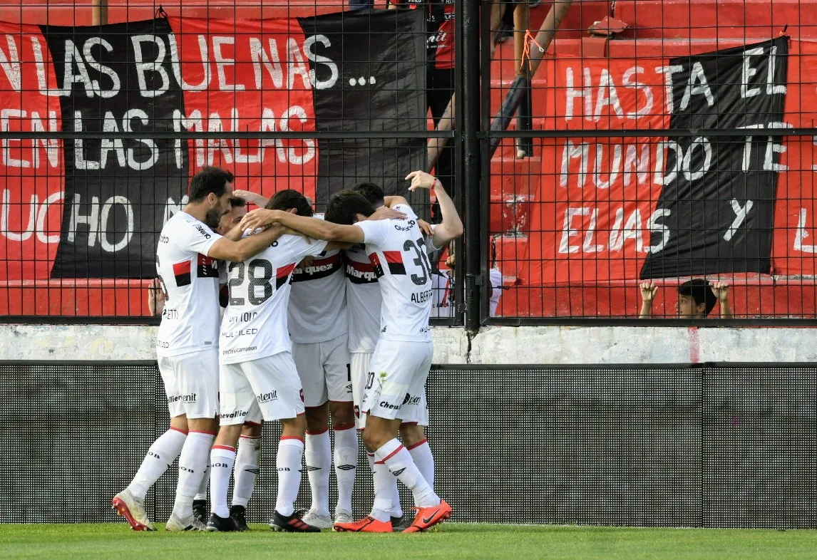 Julián Fernández, el sobresaliente en la victoria de Newell's sobre Patronato