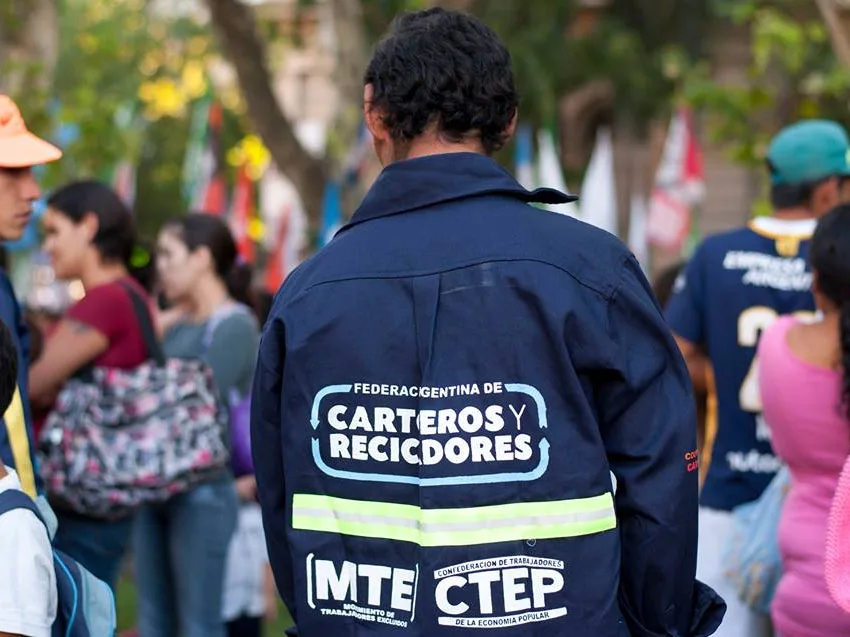 Cartoneros serán la piedra fundamental de programa de separación de residuos