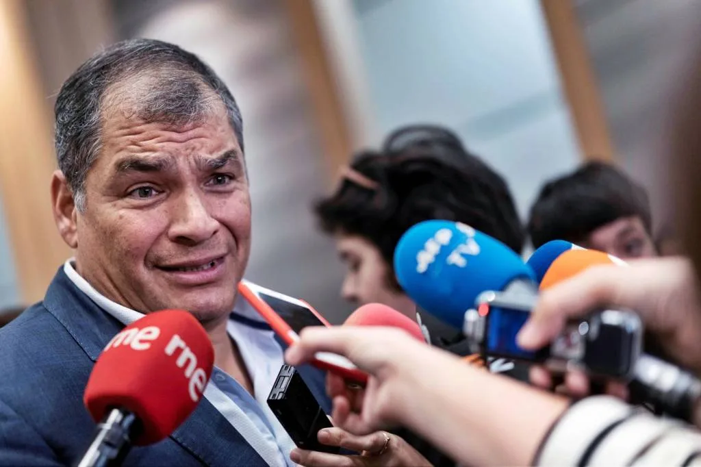 El ex presidente Correa pidió a la policía no reprimir “a sus hermanos"