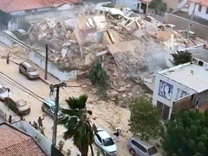 Se derrumbó un edificio de siete pisos en Brasil y buscan a posibles víctimas