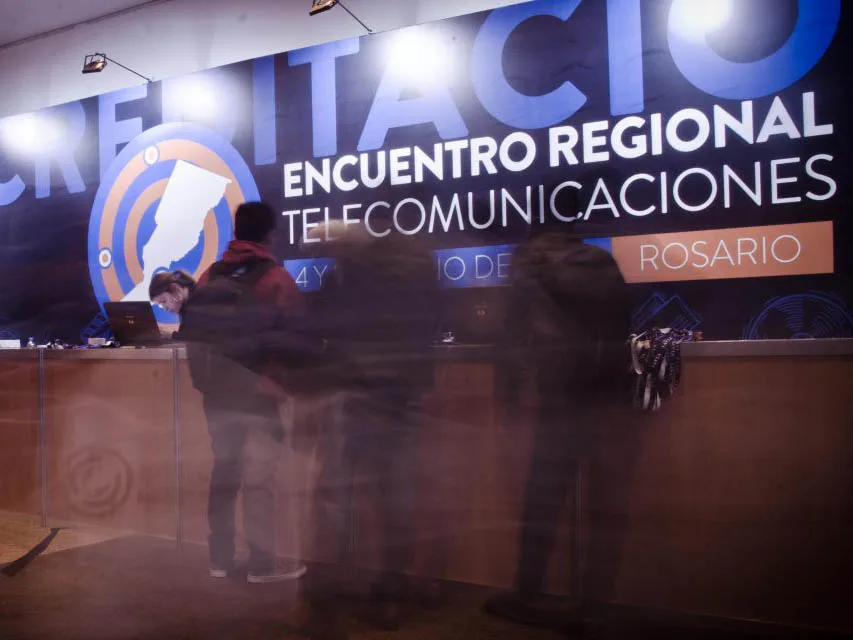 Teléfono roto entre las cooperativas y el Ente Nacional de Comunicaciones