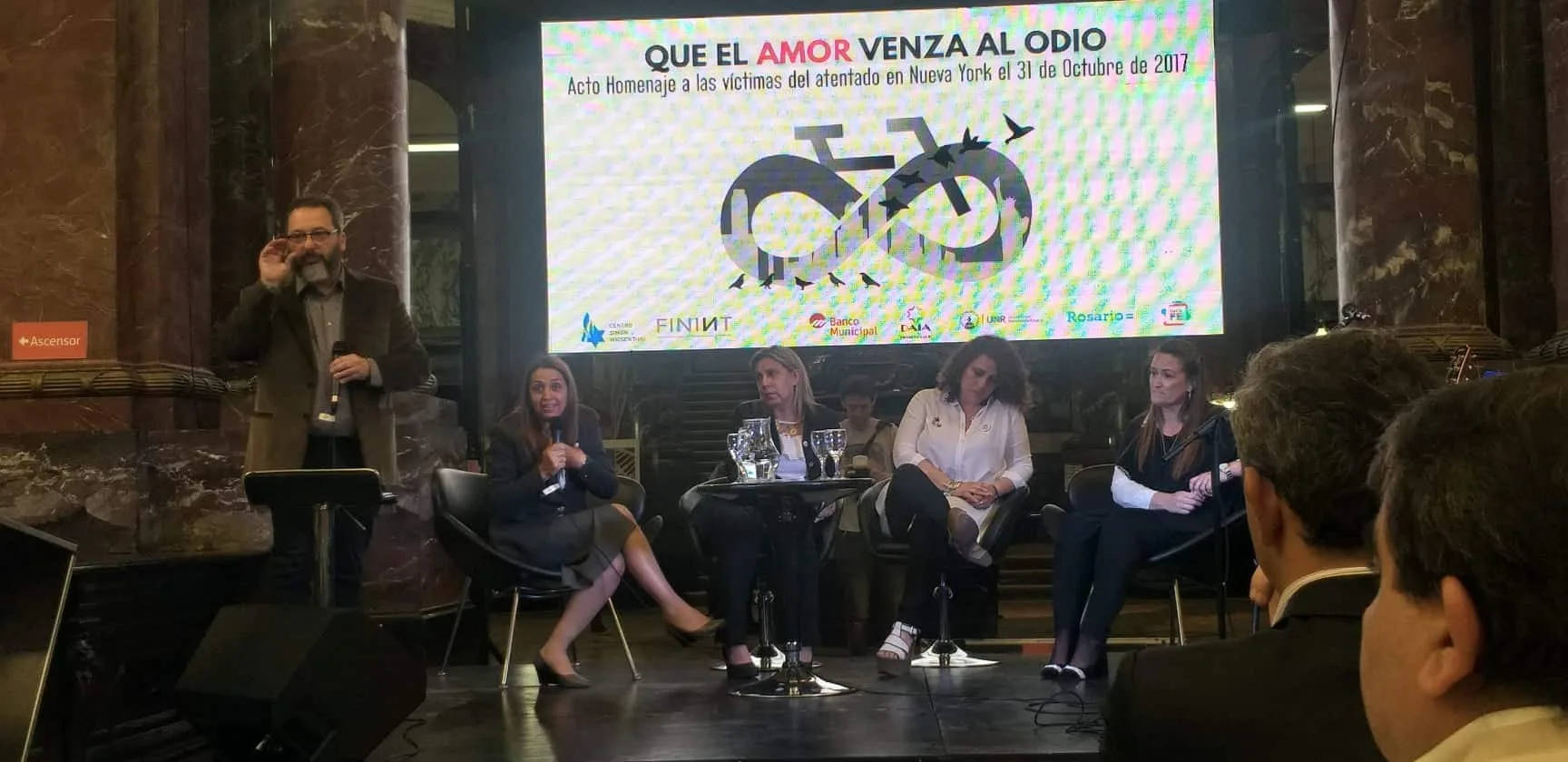 Hubo lágrimas y emoción en recuerdo a los rosarinos muertos en Nueva York