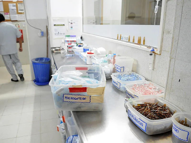 Grave: suspenden la entrega de insumos a hospitales públicos por falta de pago