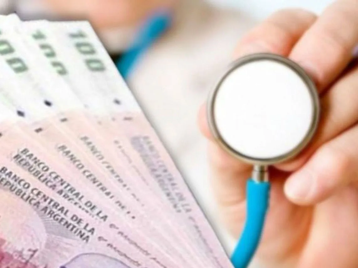 Vuelve a aumentar la medicina prepaga: el Gobierno aprobó una suba del 12%