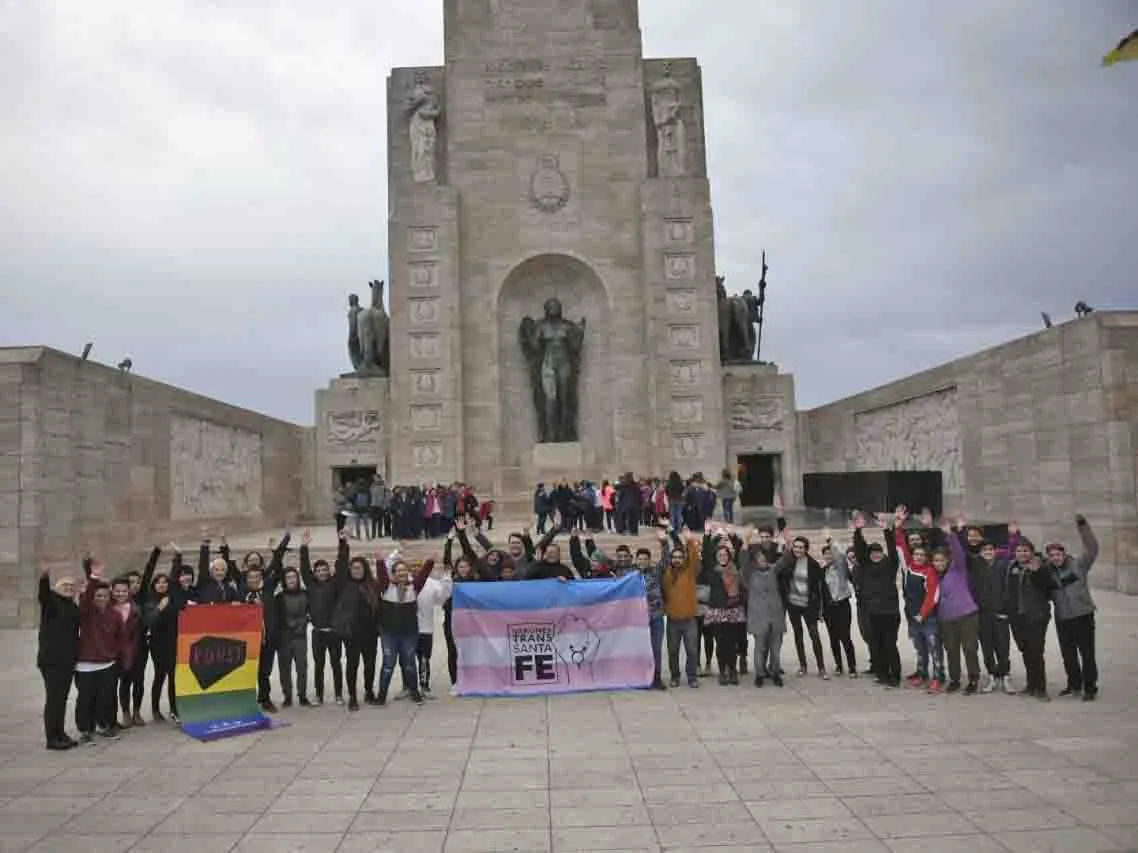 Reclaman que el Senado de la provincia trate el cupo laboral trans