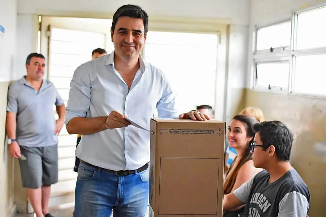 Toniolli votó y cuestionó a Peña por decir que el resultado podría no estar hoy