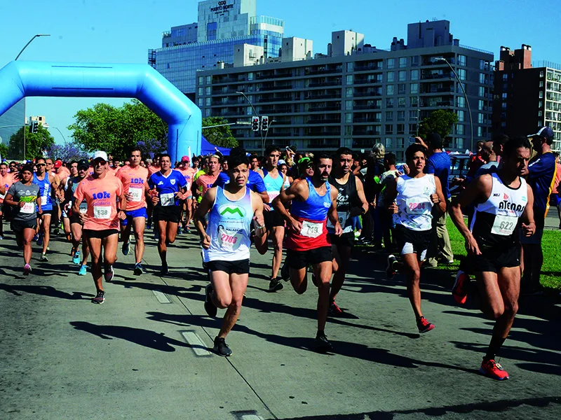 Maratón Solidaria con el Paraná de testigo