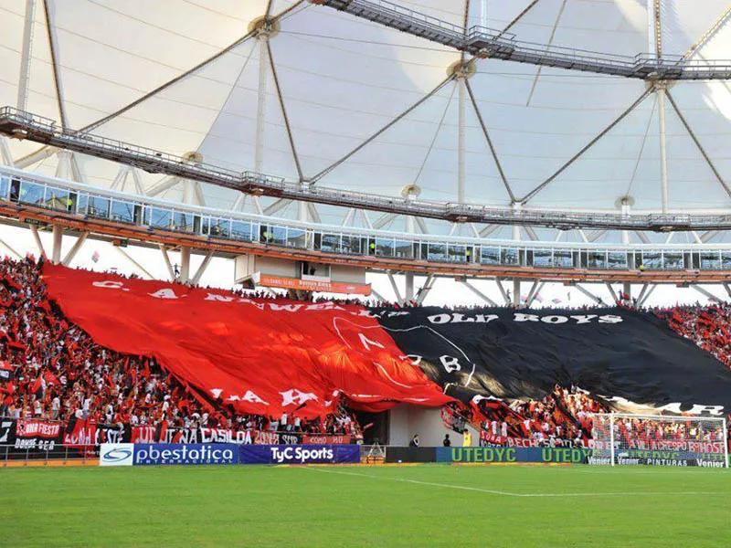 Newell's juega el viernes 13 de diciembre contra el Rojo y con hinchas leprosos