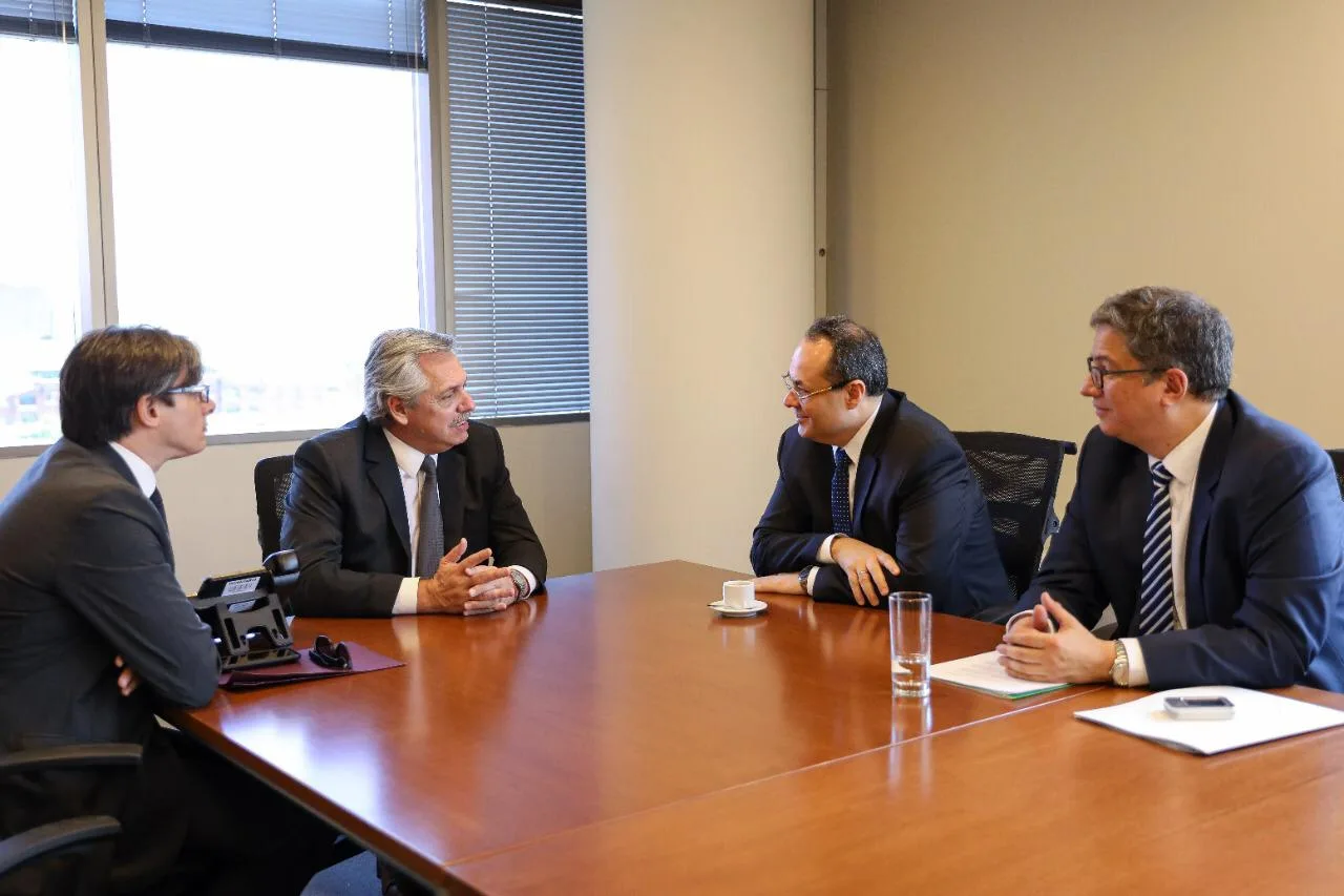 Esta vez para el desarrollo: AF ratificó créditos por más de US$ 4.000 millones