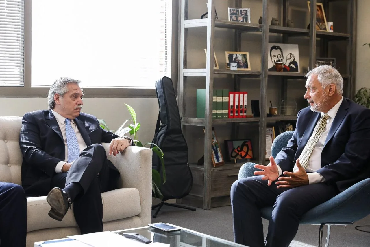 Alberto Fernández recibió el compromiso del Banco de Desarrollo Fonplata
