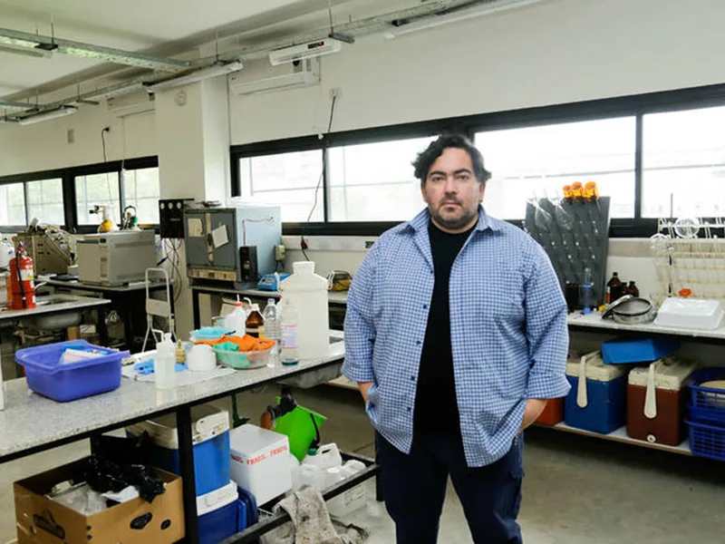 "El glifosato se oculta bajo la alfombra por el lobby de las multinacionales"
