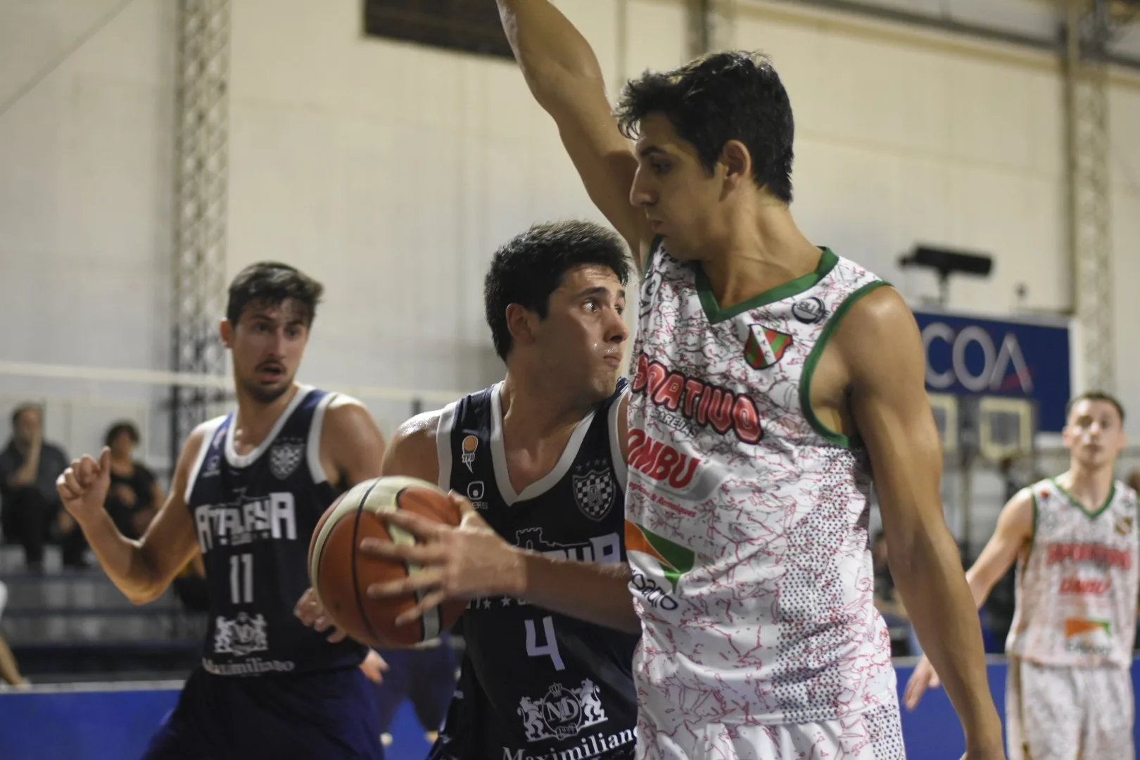 Atalaya festeja el título local en la vuelta al ruedo en casa por el Federal