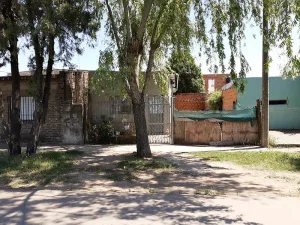 Lo llaman por su nombre y lo ejecutan de diez disparos en la puerta de su casa