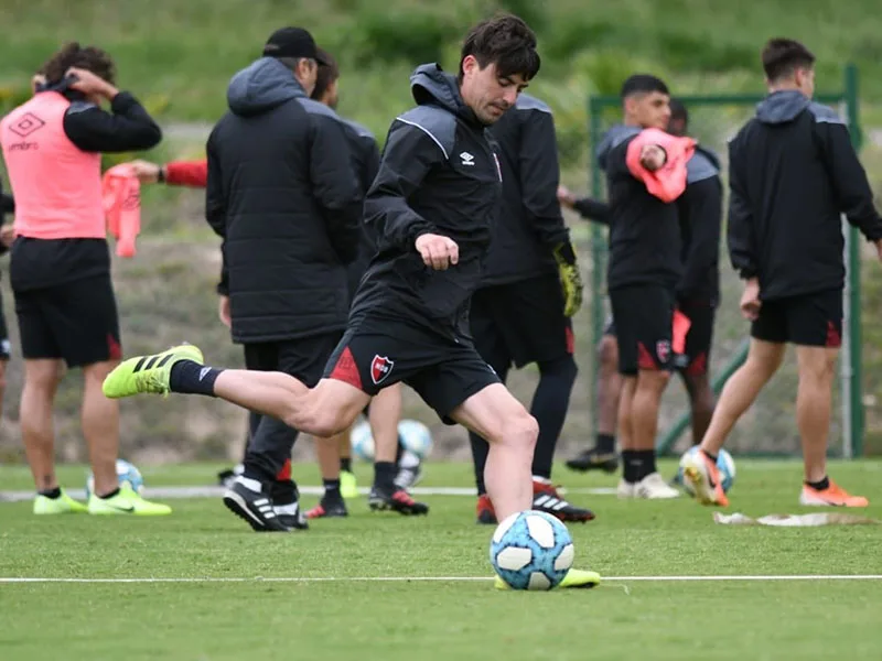 Kudelka definió un Newell's con cuatro variantes para visitar a Talleres
