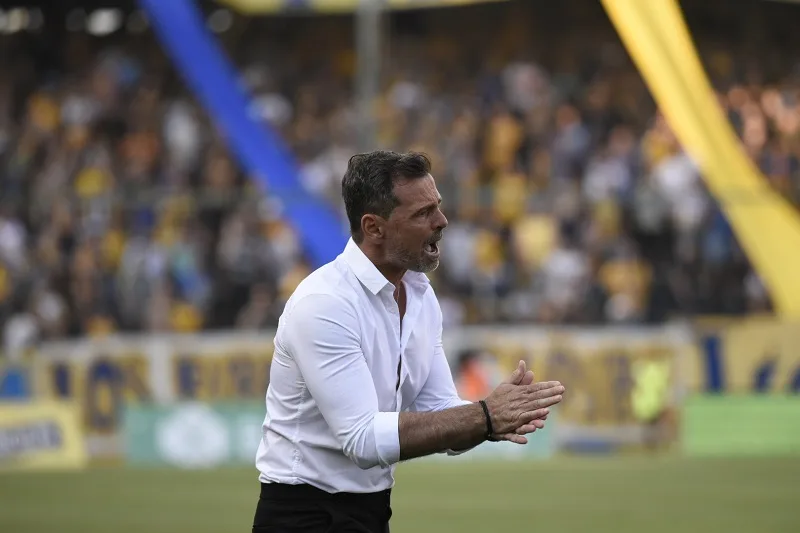 Cocca piensa en River y en la práctica probó con Ojeda en lugar de Zabala