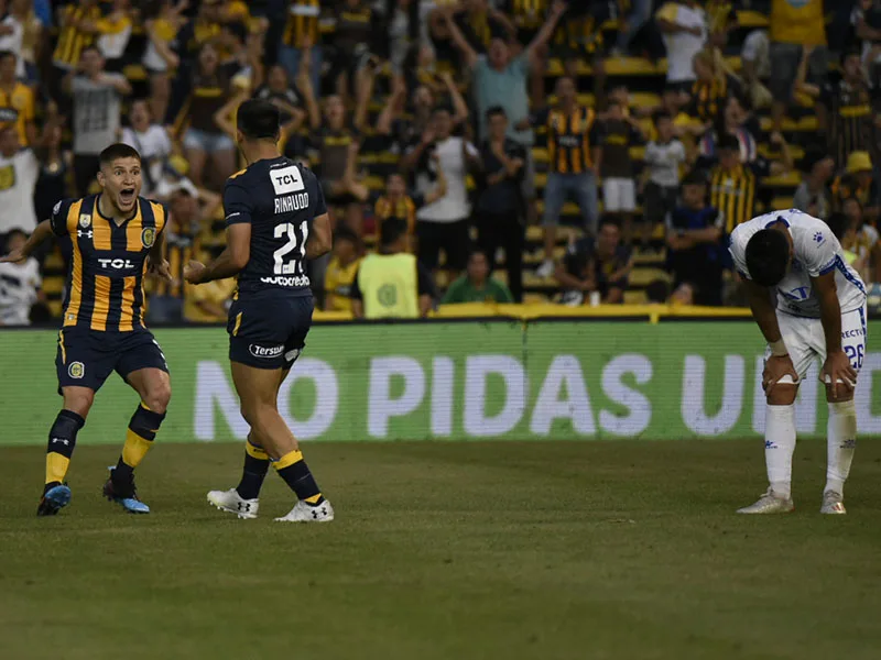 Rinaudo y Rius, los mejores de Central en el reencuentro con la victoria