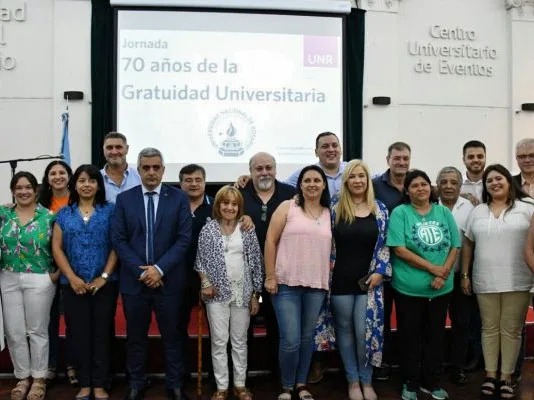 Hubo acto por los 70 años de la gratuidad universitaria