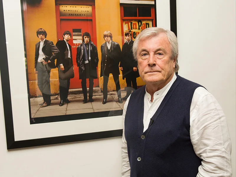 Murió Terry O'Neill, el fotógrafo que captó a las celebridades de los años 70