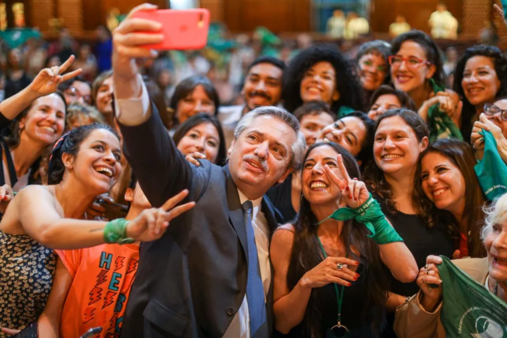 Alberto se puso verde y renovó la esperanza del aborto legal en Argentina