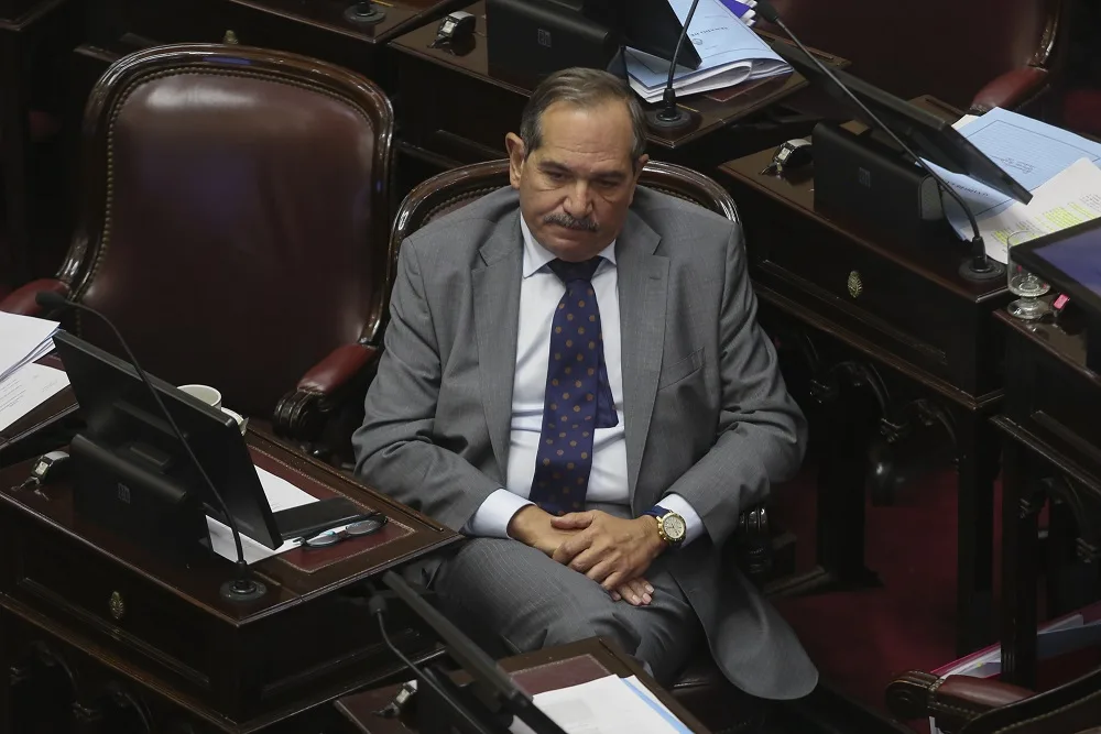 Alperovich volvió al país tras la denuncia por abuso sexual a dos mujeres