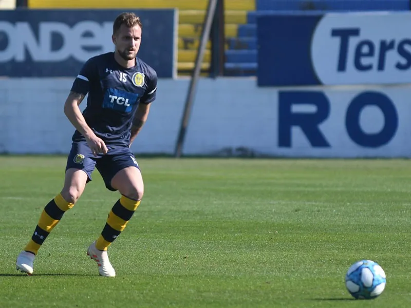 Contra Aldosivi en el Gigante, si no llega Colazo, irá Almada en Central