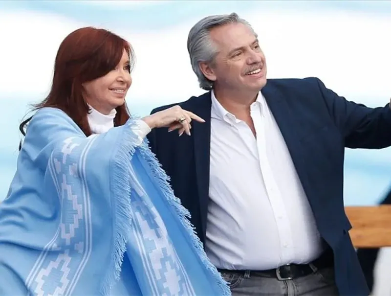 CFK regresó al país y definirá con Fernández el esquema de gobierno