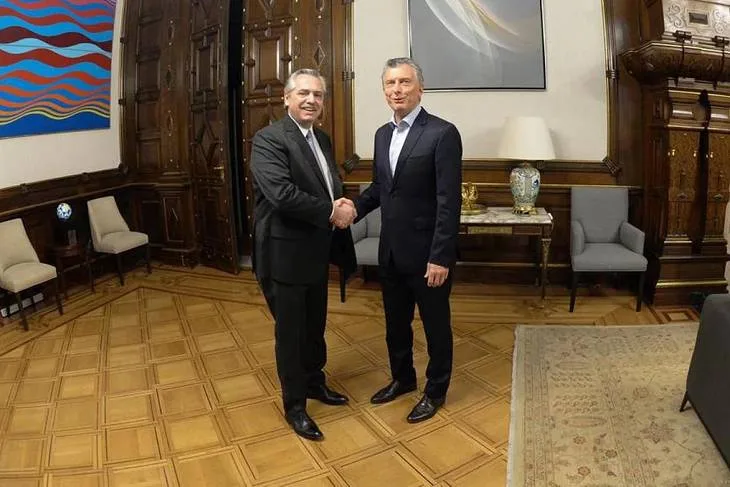 Fernández le pidió a Macri asilo para Evo: “Me dijo que era complejo traerlo"