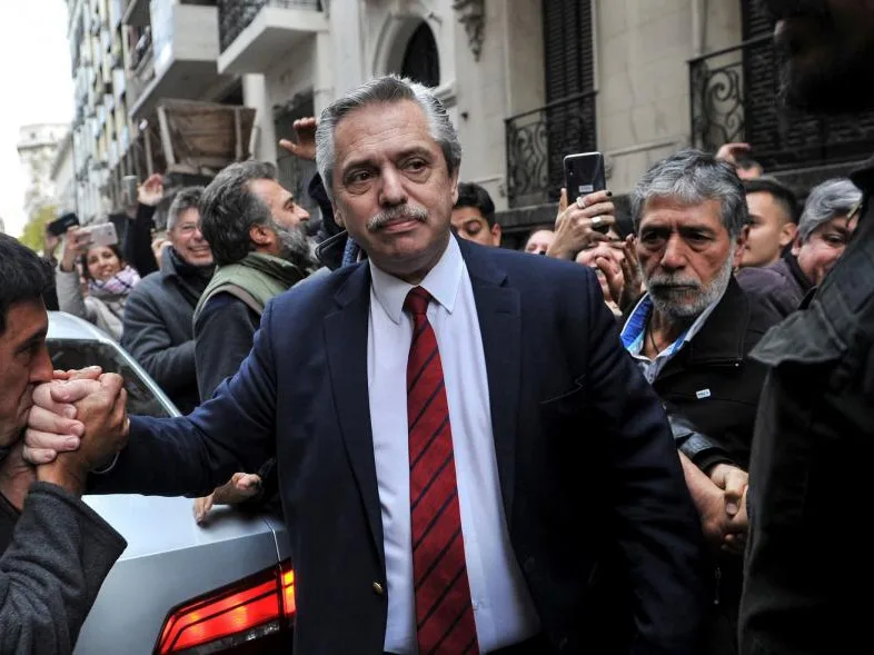 Alberto Fernández dijo que el aborto legal "debería" aprobarse en su mandato