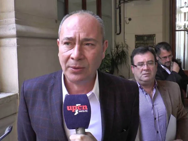 UPCN ya negocia los pases a planta con Perotti y puede resignar cláusula gatillo