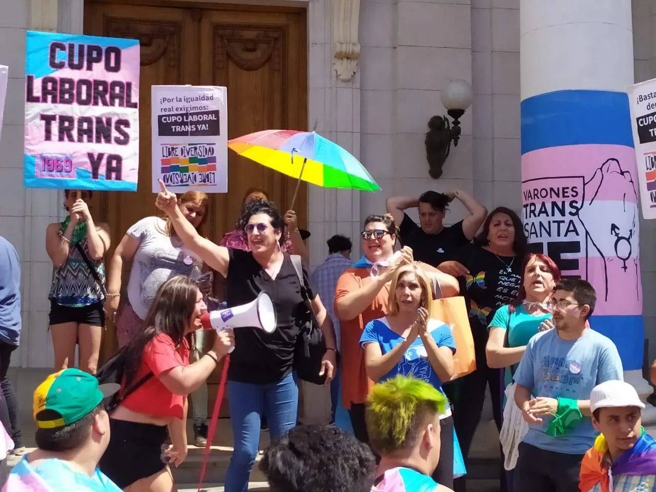 Las que bancaron todo: guerreras del arco iris sin fin